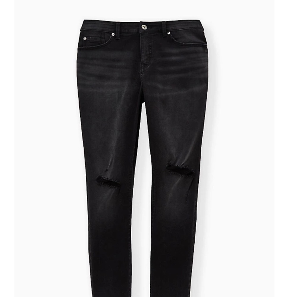 Torrid NWT boyfriend straight jeans - Picture 4 of 6